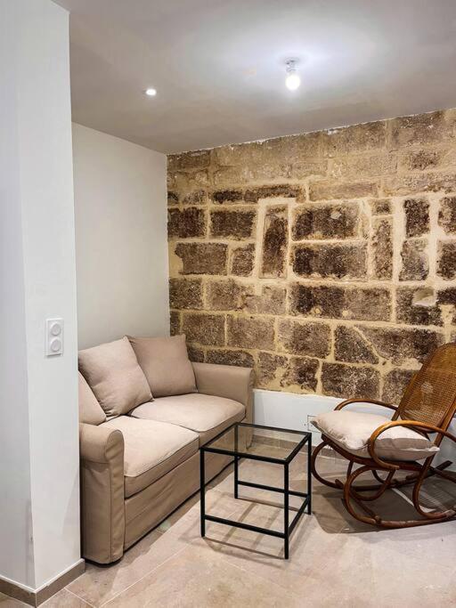 Appartement Charmant Et Calme Dans L'Herault Poussan Luaran gambar